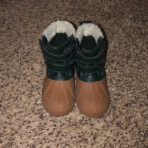 Toddler boy lined snow boots